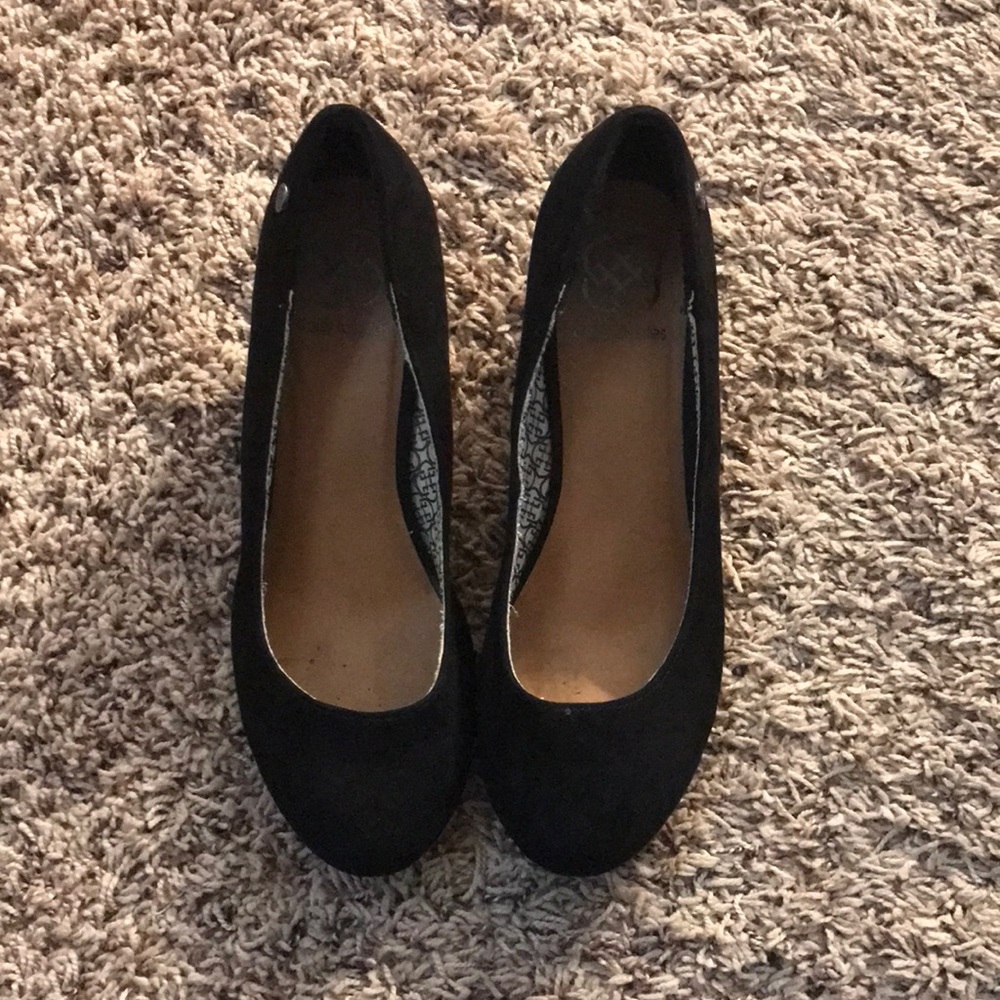 Daisy Fuentes women slip on wedge size 8.5